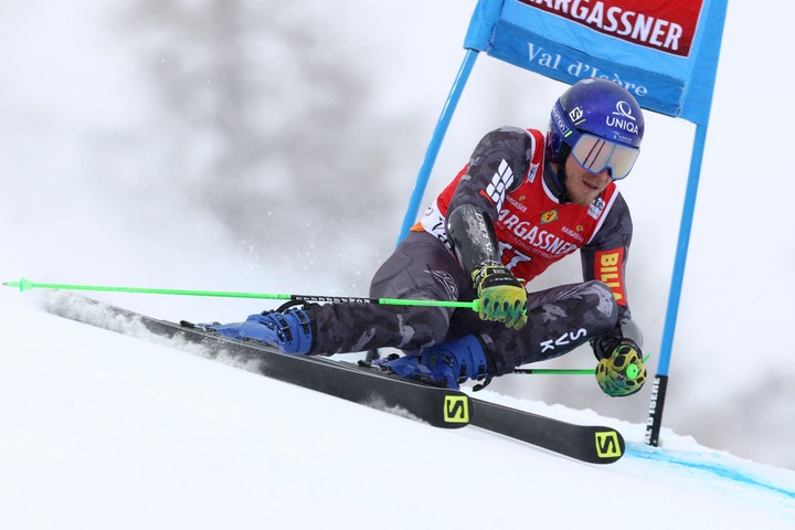 Obrovský slalom vo Val d'Isere pre Odermatta, Adam Žampa 26.